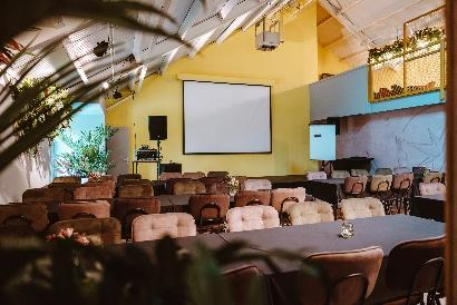 Unieke Hotspots De Kaap: Van Beachclub tot Indoorlocatie