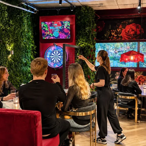 Darten bedrijfsuitje Woerden – The Bullseye Club
